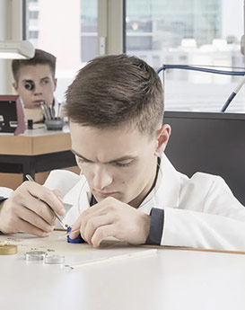 凯罗尔·切尔西-长沙江诗丹顿售后服务中心